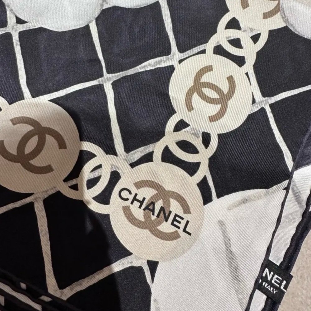CHANEL Black and Red Logo Scarf - Picture 14 of 16
